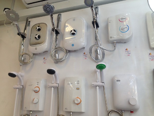 The wasted cost when the water is not hot in hotel business
